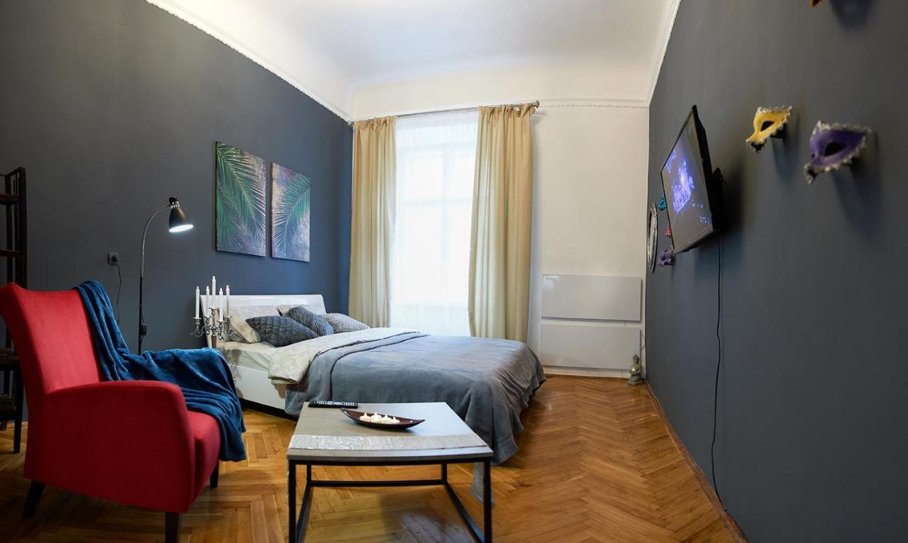 Stylish Apartments In The Center Lviv Eksteriør billede